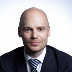 Professor Sebastian Schuh