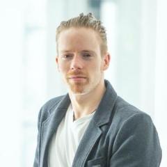 Dr Chris Hartley